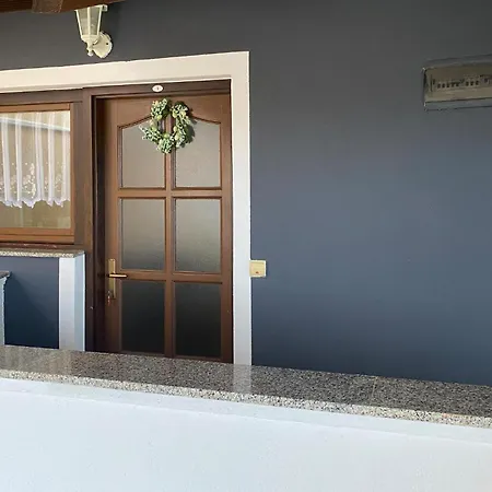 Apartment 1 Bedroom Awesome In *